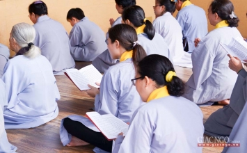 Tụng kinh giúp giảm stress